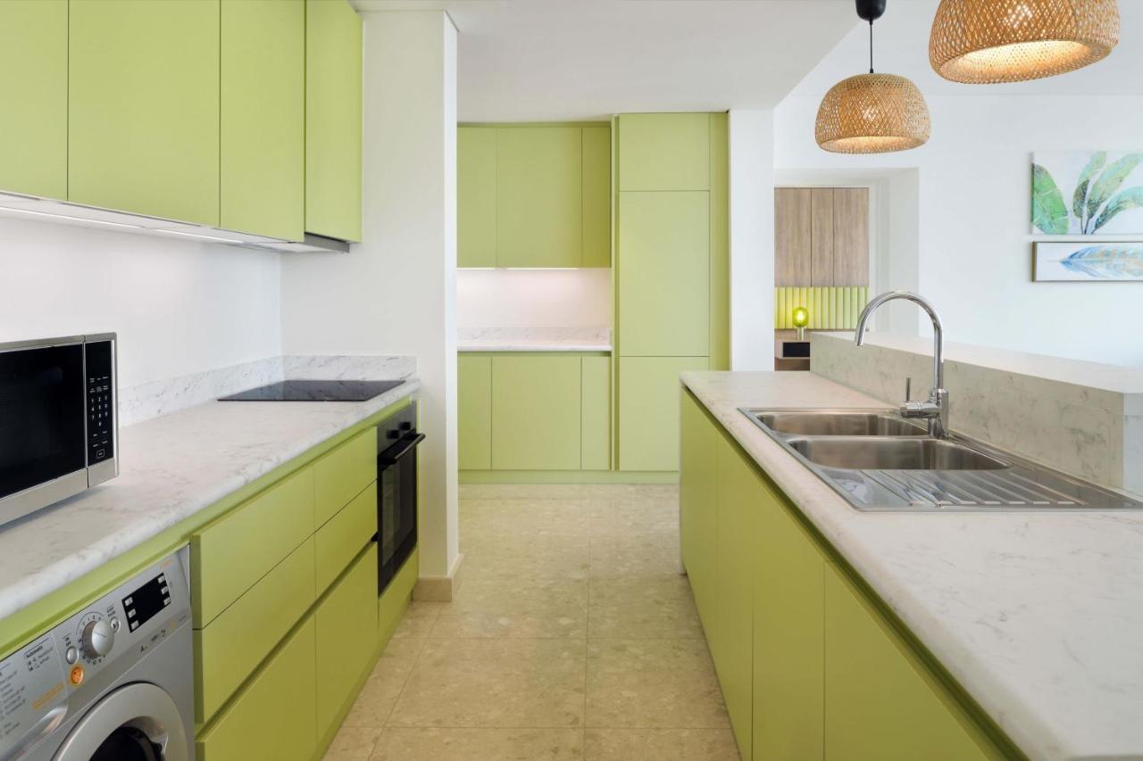 Element By Westin City Center Doha Exteriör bild A kitchen